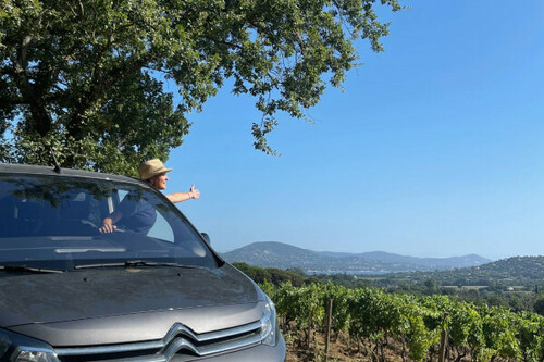 1/2 Journée en mini van, circuit partagé oenologique depuis St-Tropez