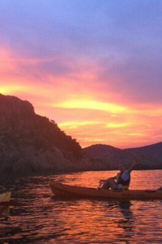 Guided kayak tour - SUNSET on the beach of Pampelonne