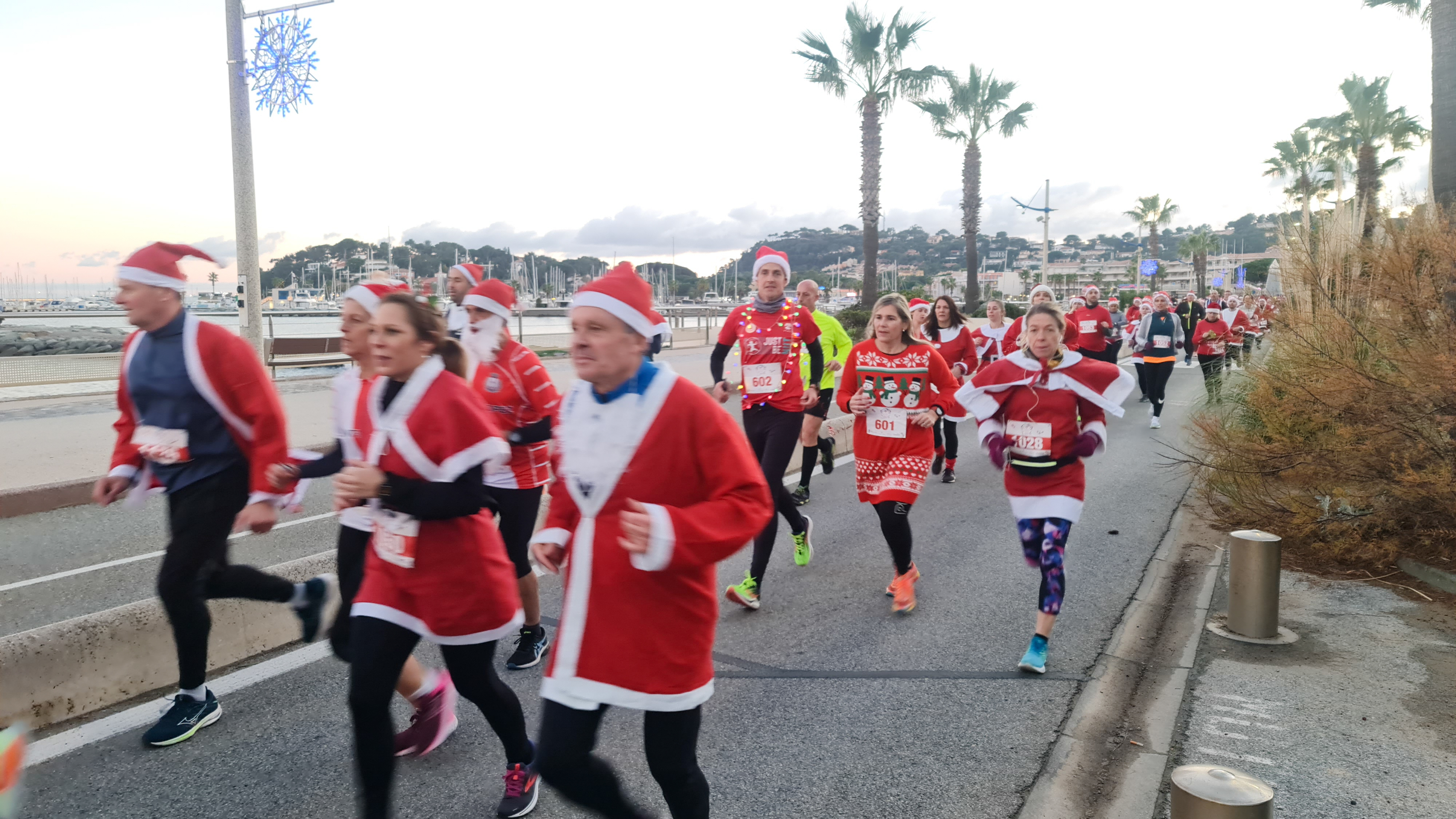 cavalaire christmas run 2022 © soliver (25).jpg